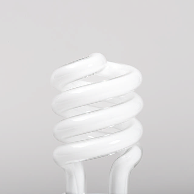 Bec Economic 13W E27 6400K – NOVELITE