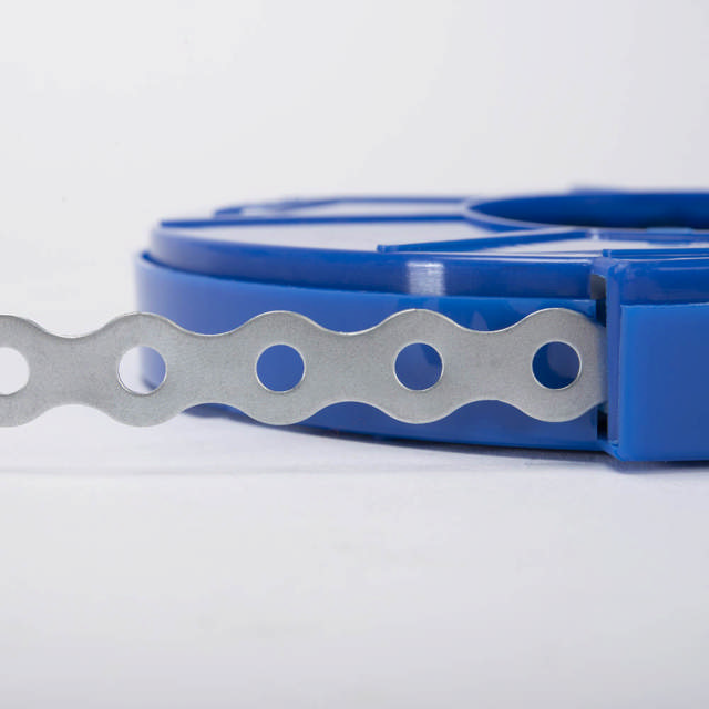 Banda Perforata 12x0.7 M5 (10m/Rola)