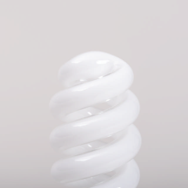 Bec Economic Spirala E27 T2 11W 2700K