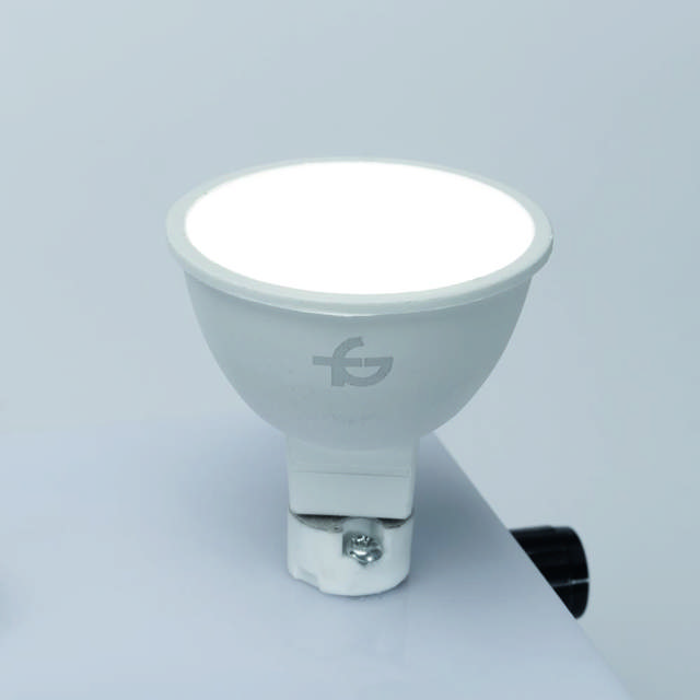 Bec LED 3000K dimmabil – TOTAL GREEN
