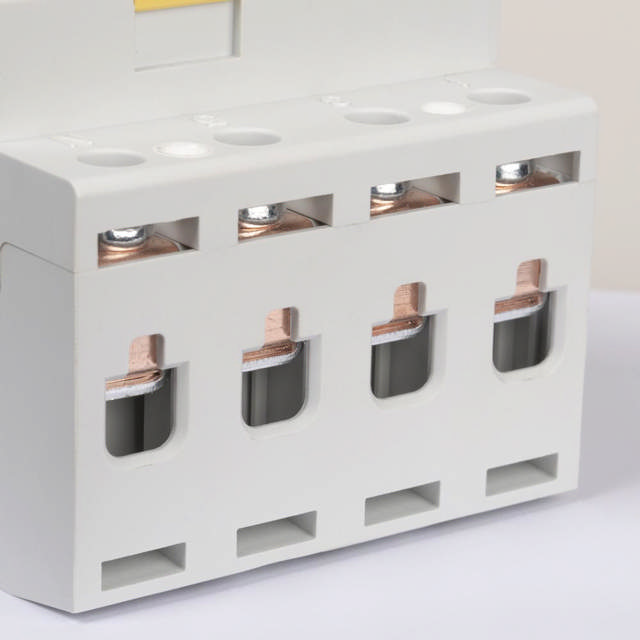 Intrerupator Auto Diferential 25A 4P