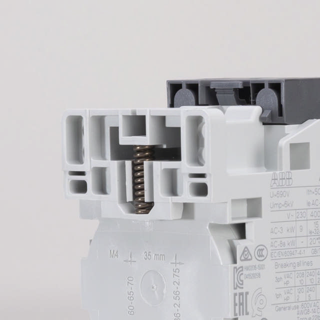 Contactor 24-60V 50-60Hz 3P 30A