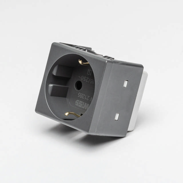 Priza Schuko Negru 2M 2P+E 16A, System, GW21265