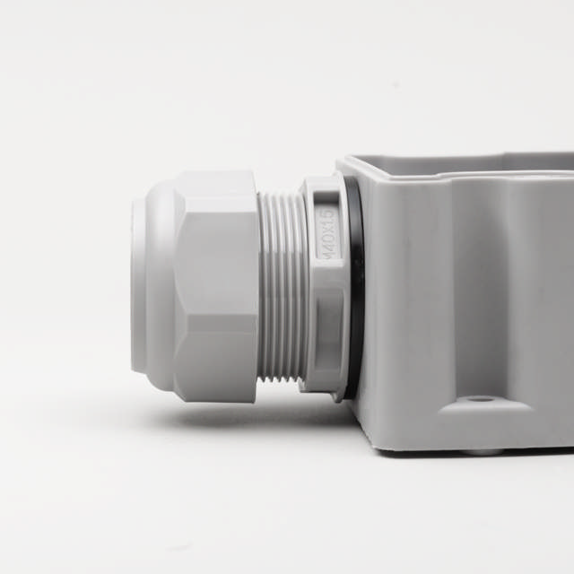 Priza PT 3P+N+E 6H 63A 400V IP67, Scame