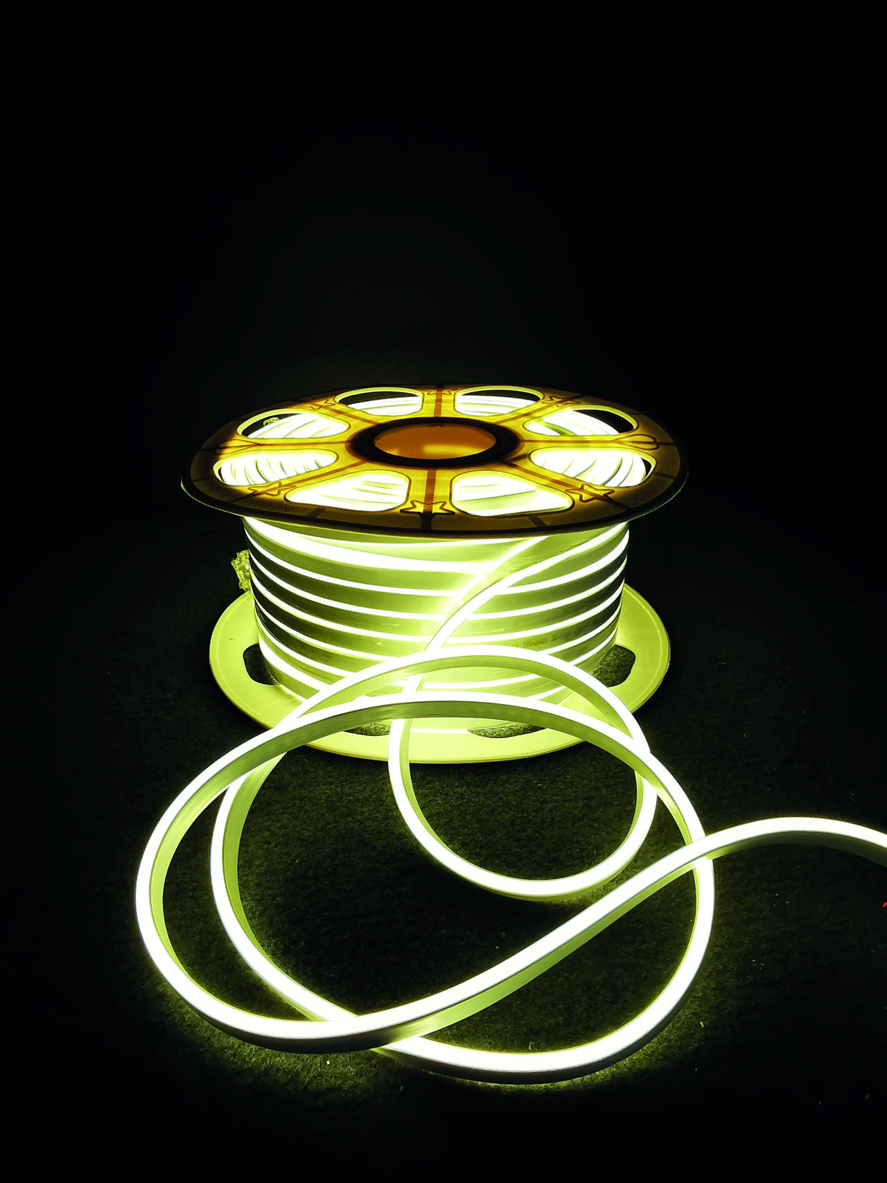 Neon Flex 92 LED Alb Cald IP44 50M