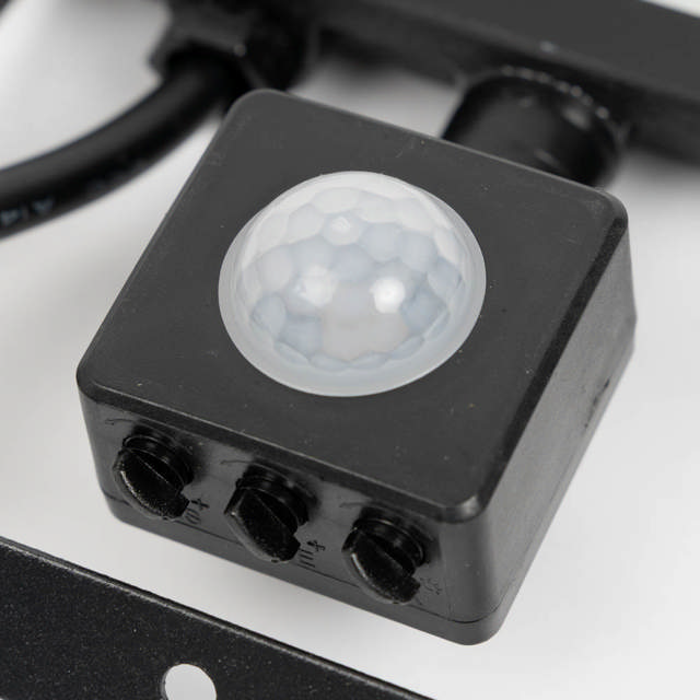 Proiector LED cu Senzor V4 30W 6500K IP44/IP65 - NOVELITE