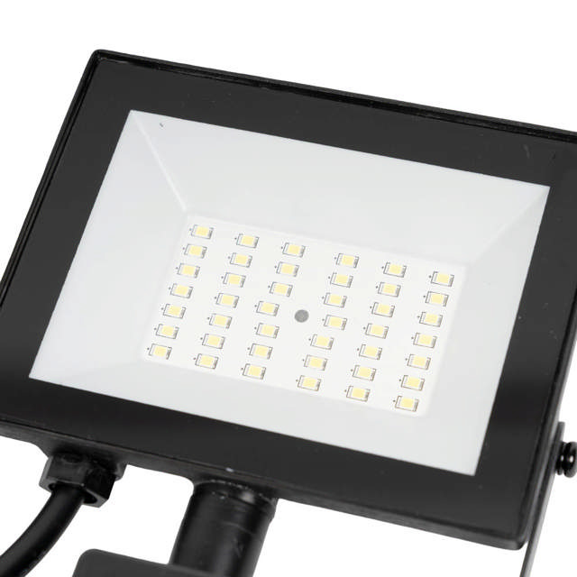 Proiector LED cu Senzor V4 30W 6500K IP44/IP65 - NOVELITE