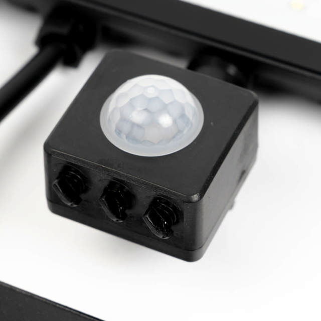 Proiector LED cu Senzor V4 50W 6500K IP44/IP65 - NOVELITE